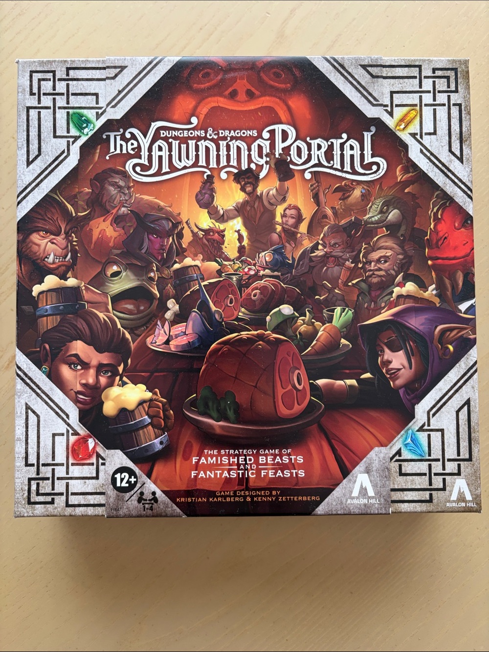Dungeons & Dragons: The Yawning Portal Board Game – Multicolor Box Art